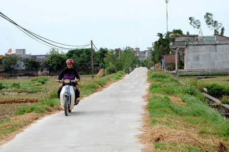 G&oacute;p phần đẩy nhanh tiến độ x&acirc;y dựng n&ocirc;ng th&ocirc;n mới